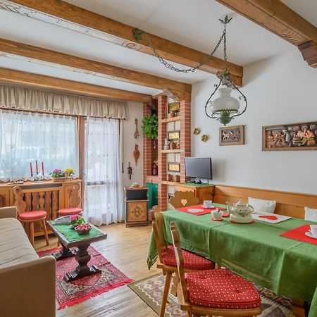 Ca' Dello Scoiattolo Apartment Кортина д'Ампецо Екстериор снимка